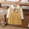 Novo Vestido de Outono para Meninas com Laço, Estilo Universitário, Gola Reversível, Vestido Plissado Falso Duas Peças para Crianças, Transfronteiriço