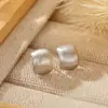Pendientes geométricos curvos de plata de ley 925 clásicos para mujer cepillados mate ins pendientes de alta gama simples casuales versátiles