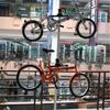 Bicicleta de Montaña Colgador de Bicicleta Estante de Exhibición Aéreo Marco Colgante 4m de Largo/Gancho de Plástico Gancho de Aluminio Aéreo