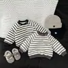 Sudadera de Felpa para Bebé Otoño e Invierno Elegante Camisa Base Rayada para Niños y Niñas, Ropa Infantil Gruesa Versátil