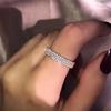 Anillo de Diamantes de Tres Filas con Micro-incrustaciones de Diamantes Completos para Mujer, Moda, Personalidad, Diseño de Nicho con Sentido del Diseño, Lujo Ligero, Anillo de Dedo Índice para Parejas
