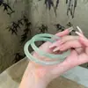Pulsera Clásica de Calcedonia Natural Color Verde Aceite Tipo Hielo, Brazalete de Ágata Color Jade Verde, Verde Montaña Lejana para Mujer