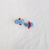 Broche de Peluche Lindo Dibujo Animado Coche Rojo Avión Azul Pin para Bolso Ropa Calcetines Accesorios