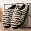 MT-6316 Nuevas Pantuflas de Algodón Otoño/Invierno para Mujer, Zapatos de Algodón con Forro de Felpa para el Hogar en Interiores para Parejas