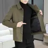 Chaqueta corta para hombre, estilo casual primavera/otoño, nueva colección 2026, alta gama, diseño juvenil, con cuello alto, estilo maduro, prenda de abrigo gris, bordada