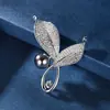 Broche de Alecrim Estilo Novo 2026 para Mulheres Pérola Alto Padrão Exquisito Corsage Anti-Exposição Terno Pequeno Estilo Fragrância Acessórios de Alfinete