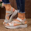 Sandália Feminina Nova Respirável 2025 Verão Tecida Vazada Sola Grossa Slip-On Sandálias Femininas