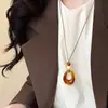 Collar Largo de Cuerda Negra con Colgante Circular para Mujer, Cadena Sencilla Versátil de Alto Nivel para Suéter, Accesorio de Cadena para Sudadera de Nicho para Otoño e Invierno