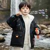 [Combinación Popular] Chaqueta Engrosada para Niños Invierno 2025 Ropa de Invierno para Niños Parka Estilo Coreano Forrada de Felpa Tendencia