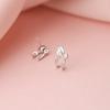 Selección de Arte Zircón Brillante Francés Retro Medio Paquete Aretes de Camelia Mori Pequeños y Exquisitos Aretes de Rosa