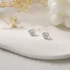 Aretes con Agujas de Plata S925, Galvanoplastia Ecológica, Venta al por Mayor desde la Tienda, Accesorios de Moda Asequibles con un Toque de Lujo Ligero y Sensación de Alta Gama