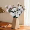 Venta al por mayor del fabricante 10 Claveles Flores Artificiales Día de la Madre Día del Maestro Ramo Artificial Flores de Seda Flores Artificiales de Plástico