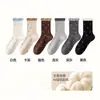 Calcetines de algodón puro para mujer, de longitud media hasta la pantorrilla, adecuados para primavera y otoño, con un borde de volantes, diseño sin costuras, absorbentes del sudor, transpirables, resistentes al olor y con un bonito estampado floral pequeño