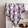 Bufanda Cuadrada Pequeña Nueva de 70 cm para Primavera y Otoño Bufanda de Seda Bufanda para Protección del Cuello Estampada con Flores Bufanda Profesional