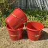 Balde de Água Plástico Vermelho Atacado com Alça de Ferro para Armazenamento Doméstico de Água, Plástico PP Resistente a Quedas, Estoque Pronto do Fabricante, Personalizável