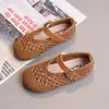 Sandálias Trançadas Novas de Verão para Meninas Estilo Coreano Sapatos de Princesa Respiráveis Sola Macia Biqueira Fechada Sapatos Infantis Sapatos de Pescador para Crianças