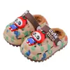 Chinelos de algodão infantis para outono e inverno, unissex, quentes, forrados com fleece, impermeáveis e antiderrapantes, adequados para bebês e crianças pequenas, com design de calcanhar fechado para uso interno
