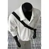 Camiseta de estilo americano de dos piezas falsas para hombre, patchwork de remaches de verano, corte holgado, talla grande, polo de manga larga con un diseño elegante y un cuello de manga corta