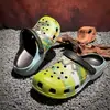 Zapatillas Deportivas de Jardín Modelo Nuevo 2026 Transfronterizas para Hombre, Zapatos de Playa Moldeados de una Sola Pieza Antideslizantes para Exteriores con una Sensación Suave al Caminar, Zapatos Casuales