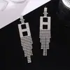 Listado nuevo de fábrica pendientes largos de borla de strass con letra para mujer personalidad exagerada pendientes de temperamento de escenario E787