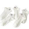 Calcetines nuevos de color liso con diseño de oso y corazón para primavera y verano, calcetines invisibles para mujer, calcetines de algodón blancos con costilla alta bordada, venta al por mayor