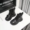 Botas Martin da Moda para Meninas 2026 Outono/Inverno Novas Botas Infantis Estilosas Botas Curtas com Pelúcia Versátil para Crianças de Média e Mais Velhas Botas de Couro