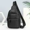 Bolsa de Peito Esportiva Retro em Couro Genuíno, Bolsa Transversal Diária Casual Portátil em Couro Crazy Horse, Mochila Pequena de Viagem, Coleção de Bolsas de Peito