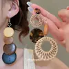 Pendientes de Ganchos para Orejas con Colgante Redondo Geométrico de Ratán y Cuentas de Madera Aguja Plateada Estilo Étnico Vintage Accesorios Únicos para Orejas Sensación de Gama Alta de Nicho
