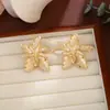 Pendientes Metálicos de Moda Creativa Estilo Ins Calados Corazón Estéreo Forma Geométrica Pétalos Estrella de Cinco Puntas Pendientes de Estilo Simple para Mujer
