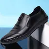 Zapatos de Cuero Casual para Hombre de Primavera y Otoño Versátiles de Negocios Suela Suave Transpirables de Cuero Genuino Zapatos sin Cordones para Hombre Suela Suave Zapatos para Hombre Procesamiento
