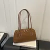 Bolsa de Ombro Grande Capacidade Retro de Alto Valor Estilo Coreano 2026 Nova Moda Bolsa Almofada Nicho para Deslocamento Ombro Único Feminina