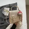 Mochila para Deslocamento de Estudante para Mulheres, Nova Mochila Pequena Estilosa Primavera 2026, Bolsa Transversal Leve de Alto Valor