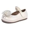 Zapatos Mary Jane de Cuero con Perlas, Fuegos Artificiales y Pedrería para Niñas, Nuevo Estilo Coreano Versátil, Suela Suave, Zapatos de Una Sola Pieza, Primavera/Verano 2026
