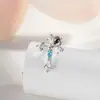 Nuevo Clavo de Hueso de Oreja Hensen con Diseño de Cruz de Circonita Rombo Diseño de Nicho Joyería de Perforación para Pareja