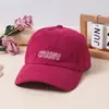 Chapéu 2025 Novo Estilo Coreano Versátil Boné de Beisebol Bordado com Letra Primavera e Verão Novo Boné com Aba Tendência Marca Feminina Chapéu de Sol