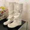 Botas Femininas Pretas de Salto Grosso High-End Botas Longas Estilo Outono 2026 Combinam Bem com Saias Botas para Calças Emagrecimento Aumento de Altura