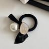 Diadema con lazo y perlas estilo Chanel francés 2023, nueva banda para el cabello de alta calidad de Corea del Sur, banda de goma, tocado femenino, cuerda para el cabello