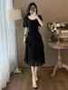2026 Novo Vestido Preto Chiffon Elegante Estilo Hepburn de Alta Qualidade Exquisito Estilo Francês para Mulheres Verão Pequeno Vestido Preto
