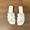 Sandalias de Playa de Estilo Coreano para Mujer Verano 2026, Casual Vacaciones Nuevo Moda Francesa Planas de Suela Suave para Ponerse Fácilmente
