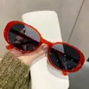 Óculos de Sol Oval Dopamina Cor Vinho Estilo Cat-Eye para Mulheres Tendência Y2K Retrô Estilosos Forma Côncava Óculos de Sol Anti-UV