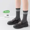 Calcetines Cortos Modernos para Mujer para Primavera y Verano, Calcetines Transpirables y Absorbentes de Sudor a Media Pantorrilla, Unisex Modernos Versátiles Estilo Coreano Doble Raya Estilo Universitario