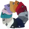 Sombreros de Otoño e Invierno Comercio Electrónico Transfronterizo Sombreros de Punto para Hombres y Mujeres Ropa de Trabajo Casual Europea y Americana Sombreros Cálidos para el Frío Sombreros de Lana Bordados con Letras