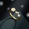 Anillo Abierto Flor Rosa Dulce con Goteo de Aceite, Moderno y Exquisito, Anillo Versátil para Uso Diario, Anillo para Dedo Índice con Base de Cobre Chapado en Oro Real