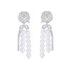 Lujo ligero de alta gama elegantes aretes de novia para banquete de boda aretes de borla largos huecos modernos de Camelia y Perla