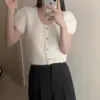 Estilo Chic Coreano 2026 Nuevo Principio de Primavera y Otoño Suave de Punto de Manga Corta Abullonada de un Solo Botón para Mujer