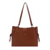 Bolsa Popular Retrô para Mulheres 2025 Nova Moda Bolsa de Ombro Transversal de Grande Capacidade Bolsa Tote Versátil para Estudantes e Commuters