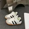 Zapatos Deportivos Infantiles Primavera y Otoño Estilo Nuevo Para Niños Suela Suave Antideslizantes Zapatos para Correr Para Niñas Ligeros Zapatos de Entrenamiento Alemanes Versátiles Casuales
