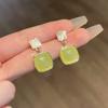 Pendientes de aguja de plata S925 para mujer, elegantes, cortos, de alta gama, sencillos, de imitación de jade Hetian, con diseño geométrico