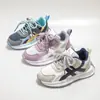 Tênis Esportivo Infantil, Novos Modelos Primavera e Outono, Tênis Esportivo para Meninos, Sapatos Casuais Respiráveis de Solado Macio, Tênis Pai para Meninas, Tênis de Corrida Respirável