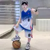 Conjunto de Basquete de Verão para Meninos 2026 Novo Conjunto de Duas Peças com Regata Esportiva Sem Mangas de Secagem Rápida e Shorts para Crianças Mais Velhas